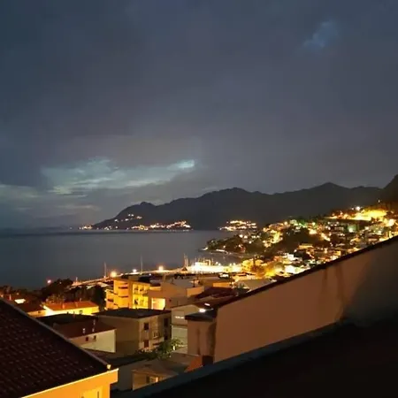 Daire With Sea View Baška Voda