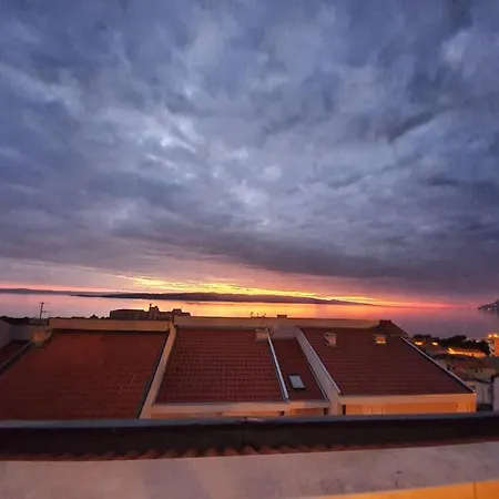 With Sea View Apartamento *